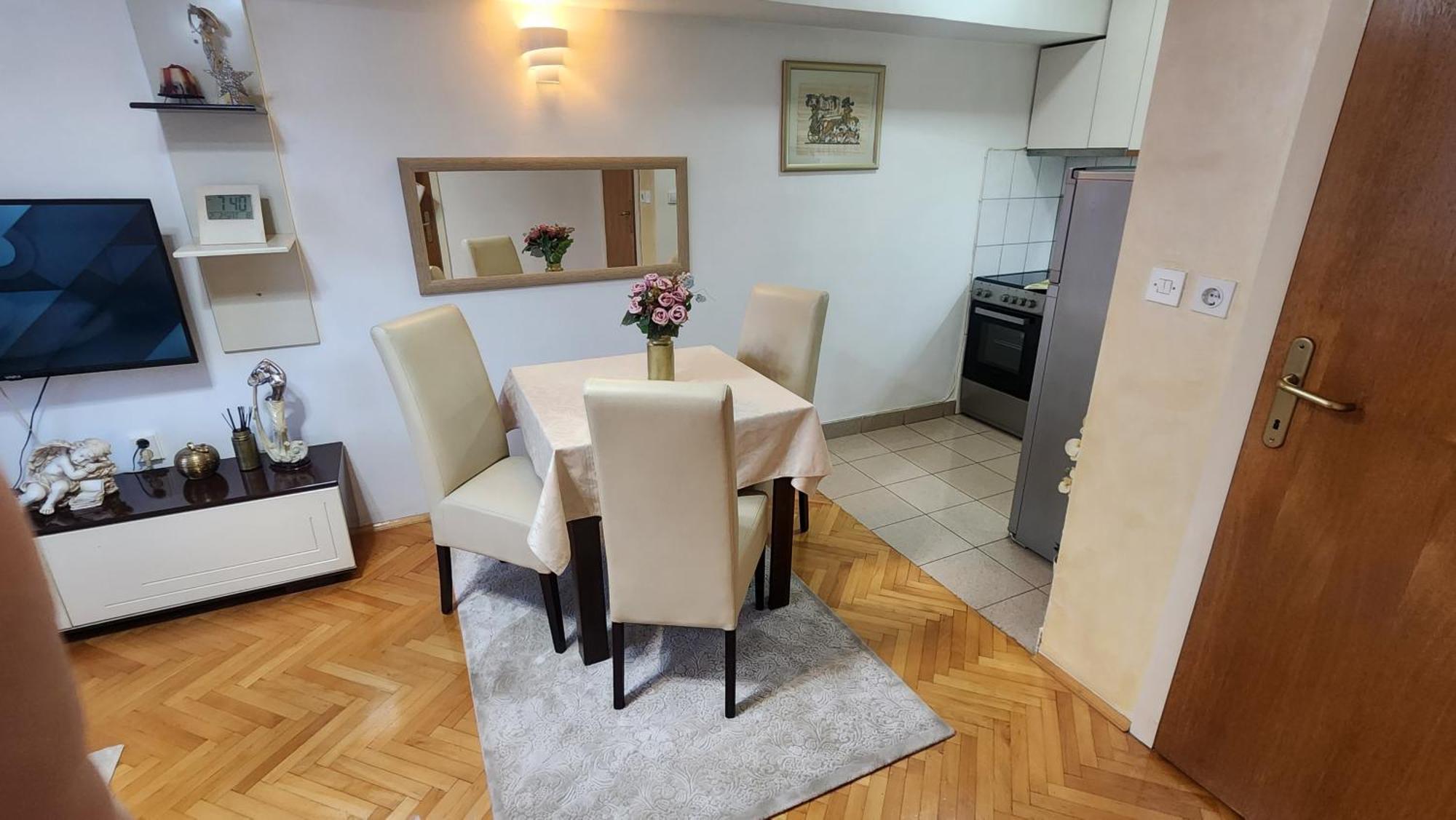 Apartment 88, Self Check-In, Free Parking Скопье Экстерьер фото